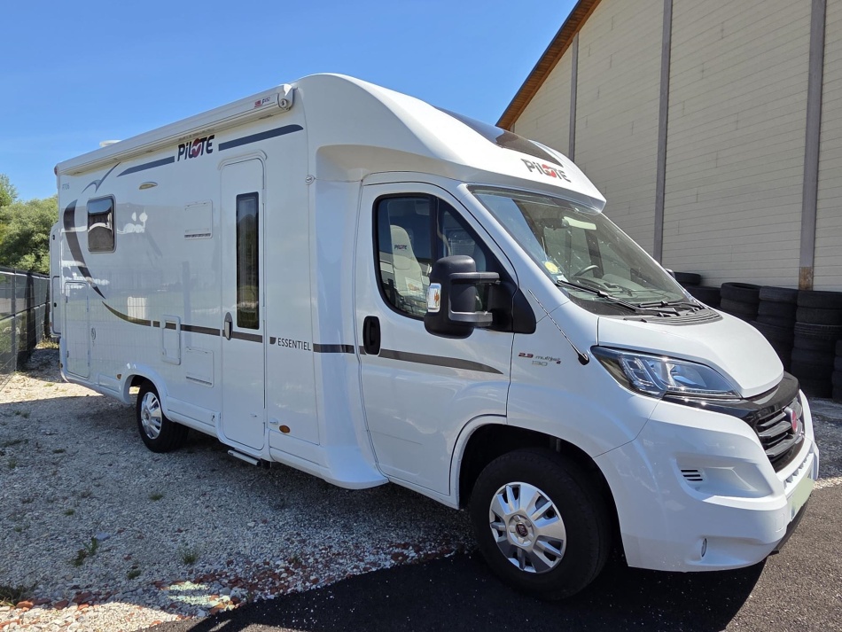 camping car PILOTE P 706 mod&egrave;le 2019